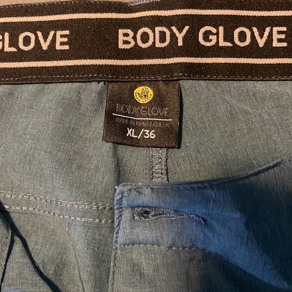 Body glove shorts size XL/36 dark green - Picture 2 of 3